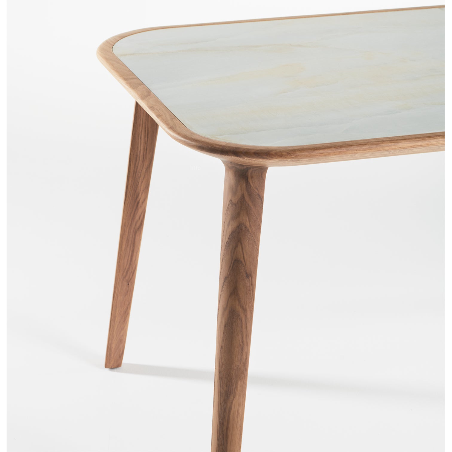DINING TABLE // Kalota