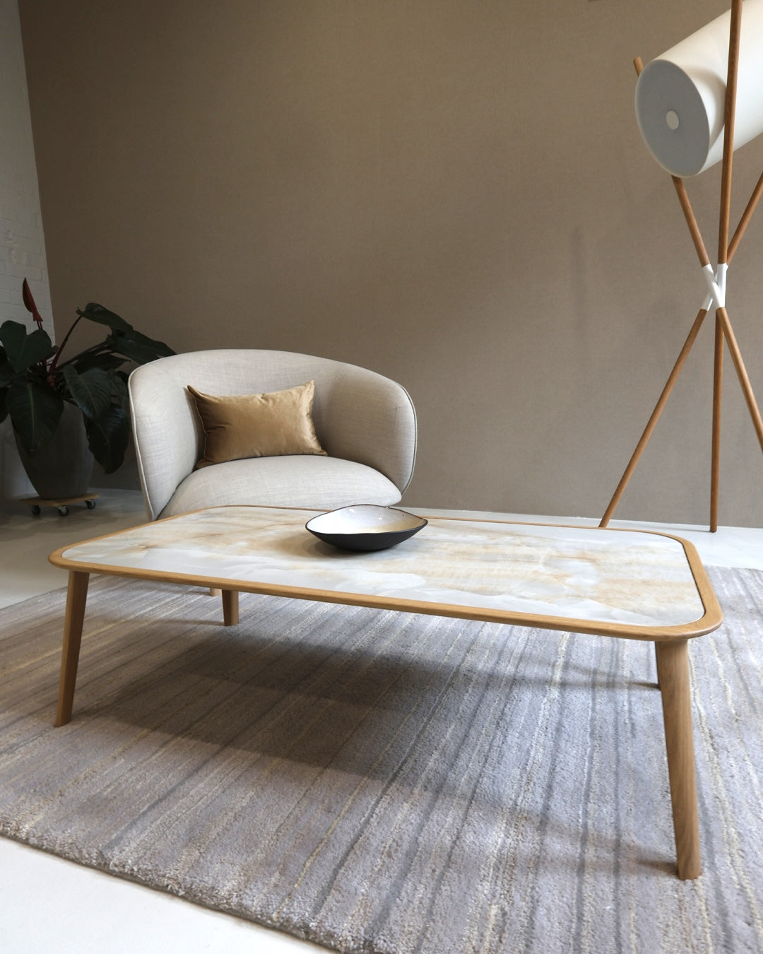 COFFEE TABLE // Kalota