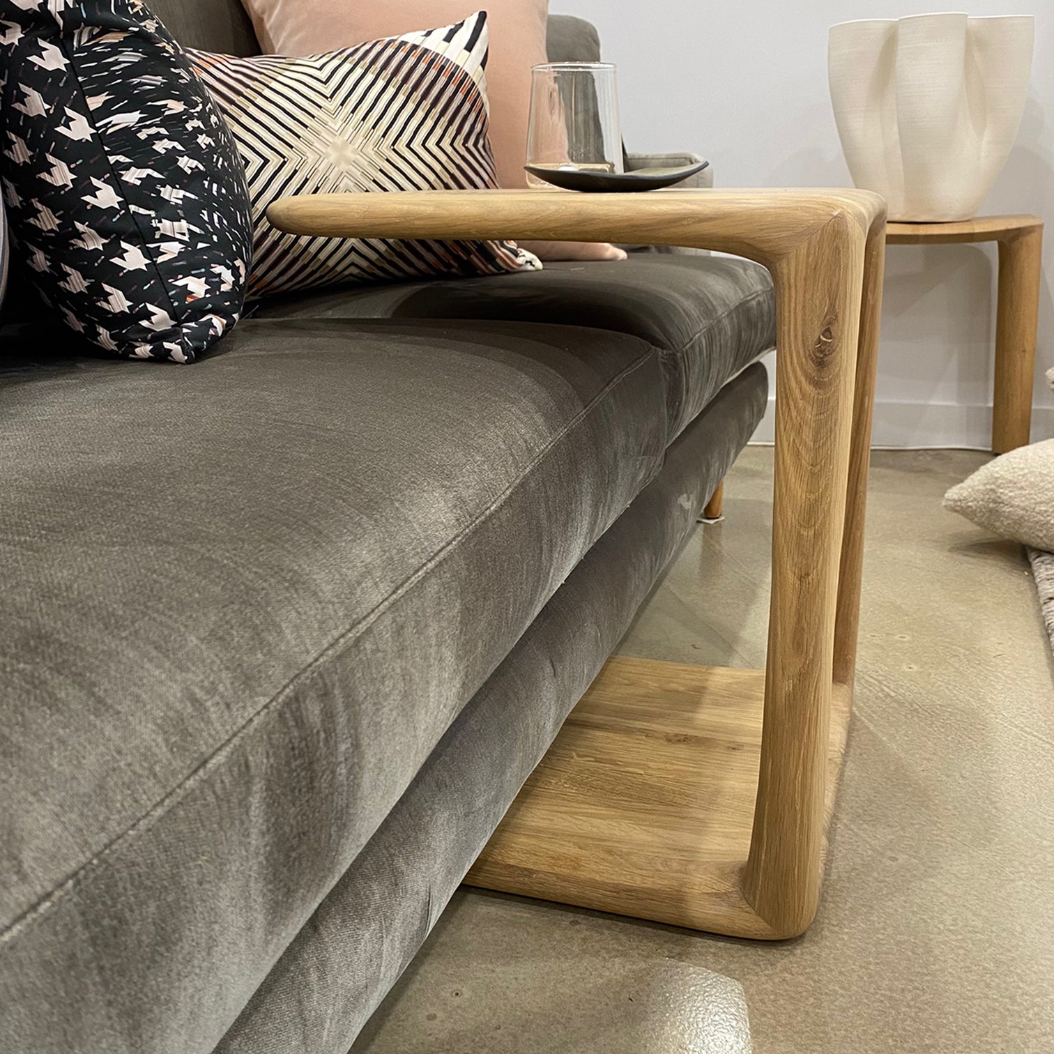 ARTISAN SIDE TABLE // BLEND, Oak