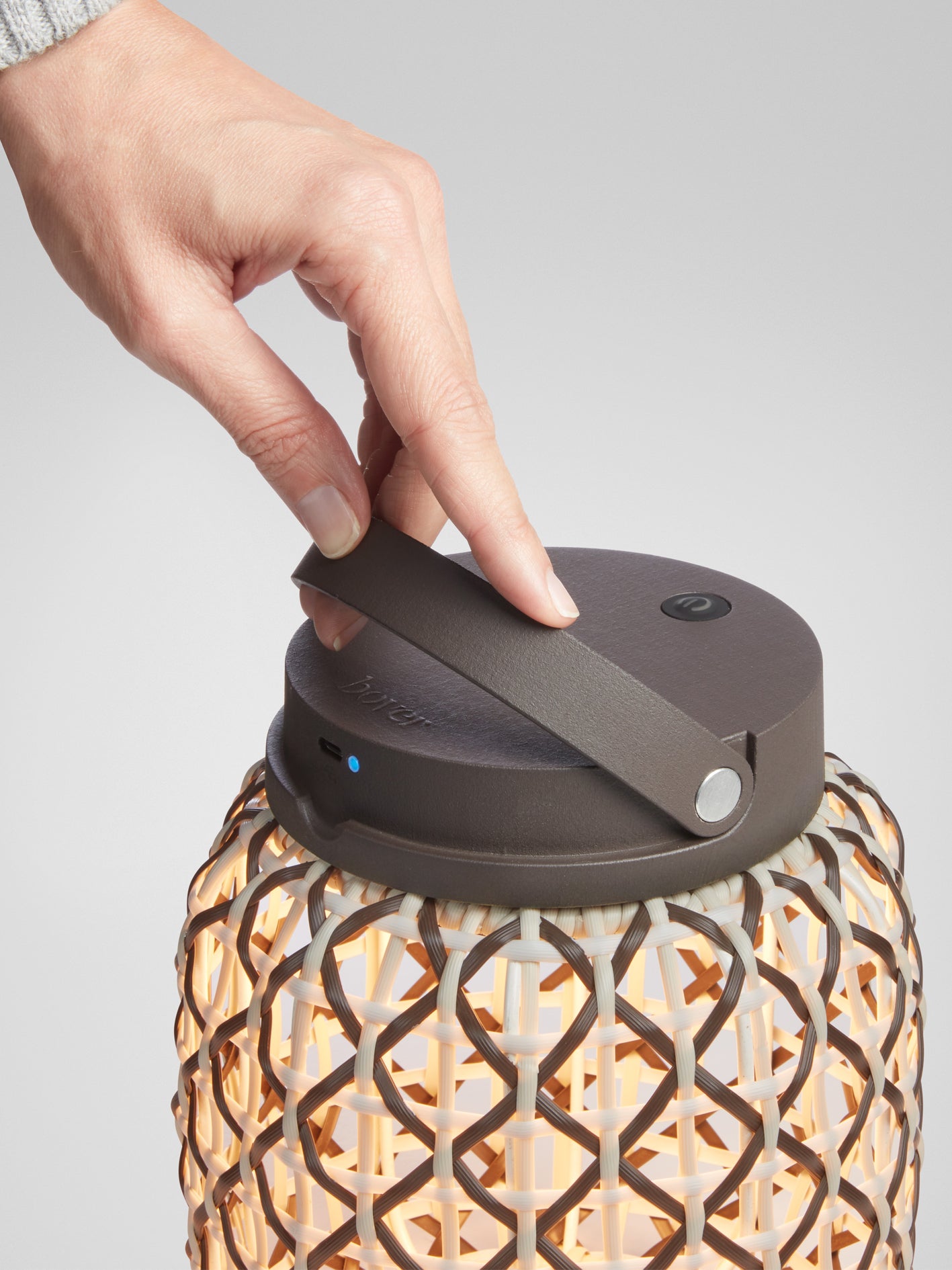 PORTABLE LIGHT // Nans portable