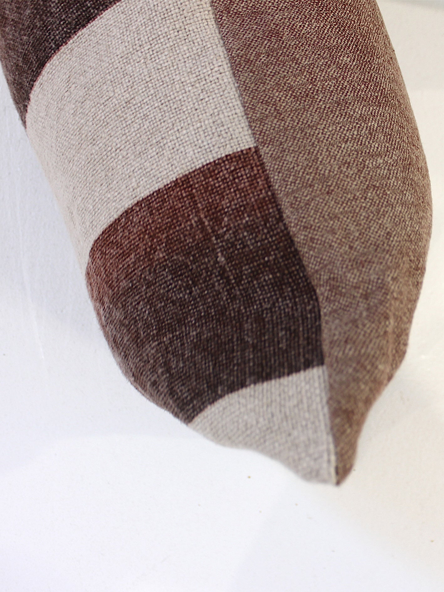 CUSHION // MENDOCINO, Rust