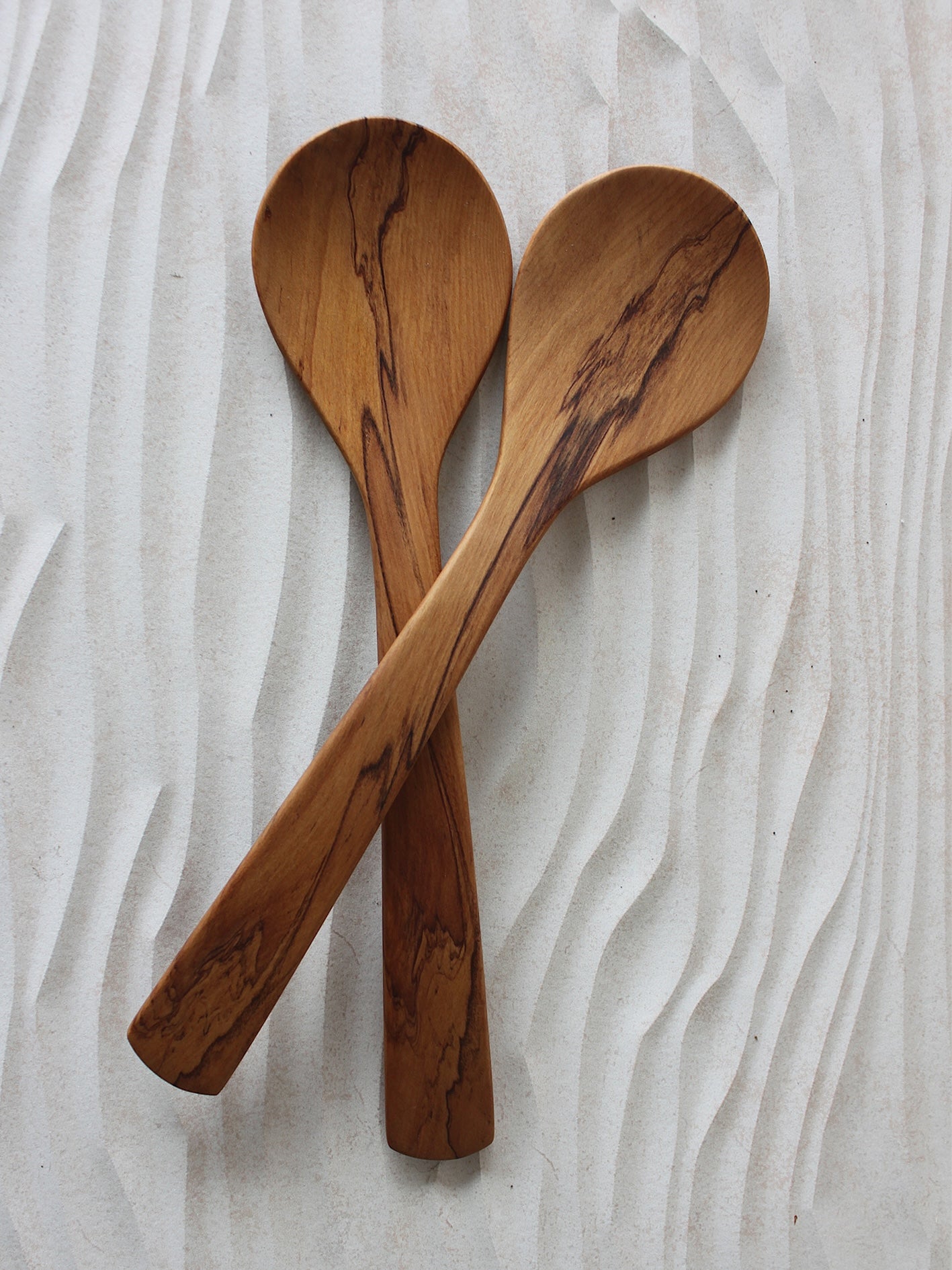 SALAD SERVERS // Rimu Wood