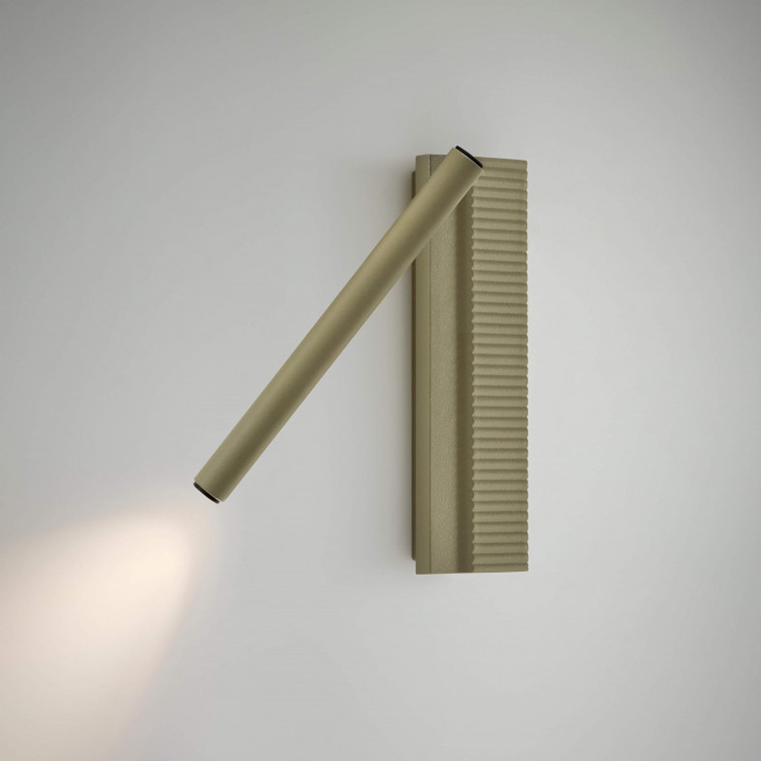 WALL LIGHT // Arid A/02