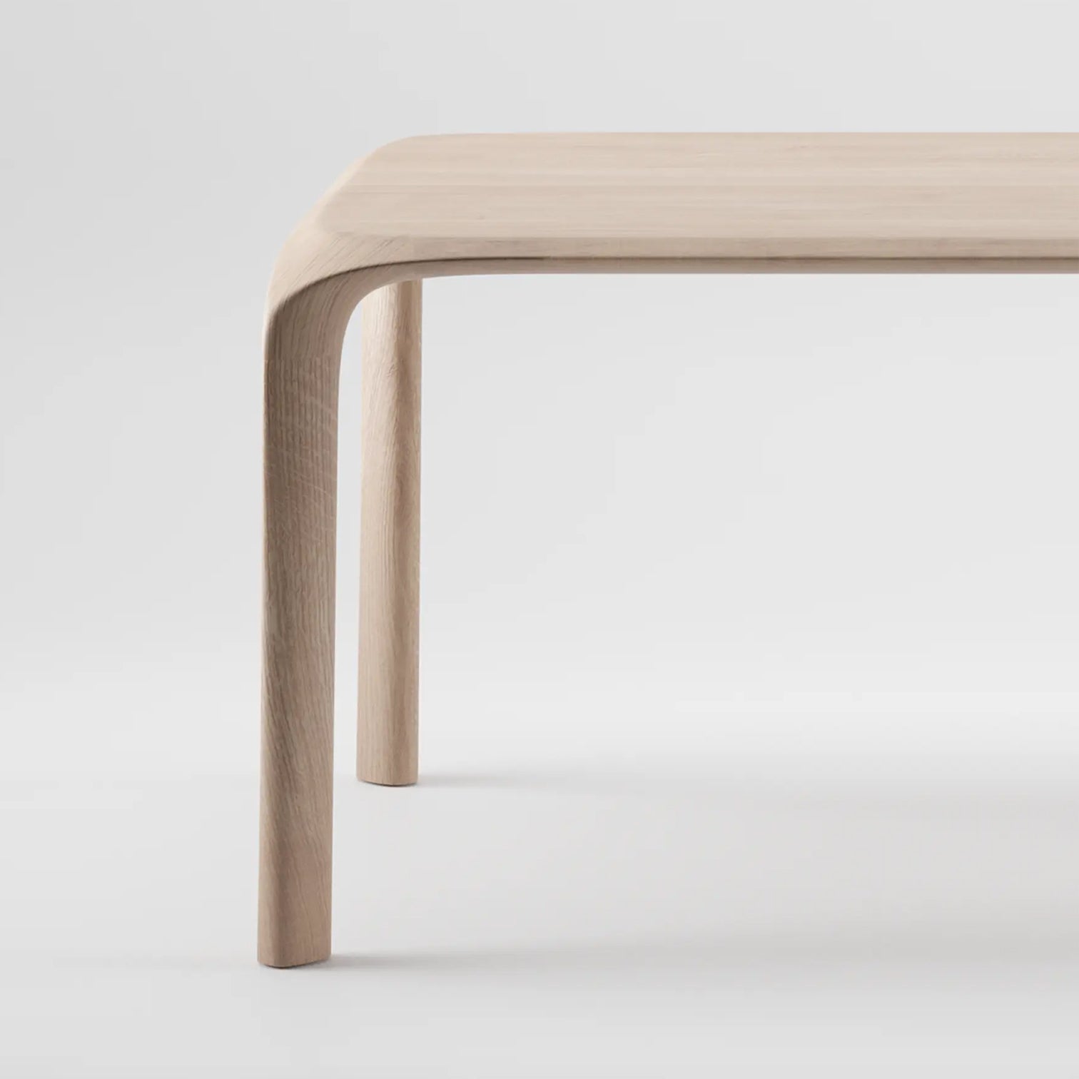 DINING TABLE // Ging