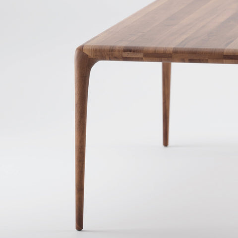 DINING TABLE // Latus