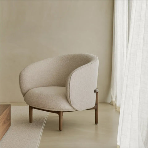 ARMCHAIR // Mela