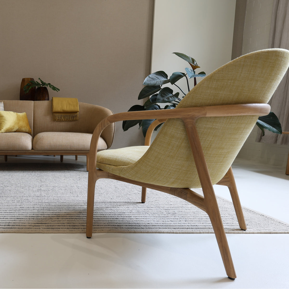 ARTISAN LOUNGE CHAIR // Neva Trimmed [Oak / Flint 015]