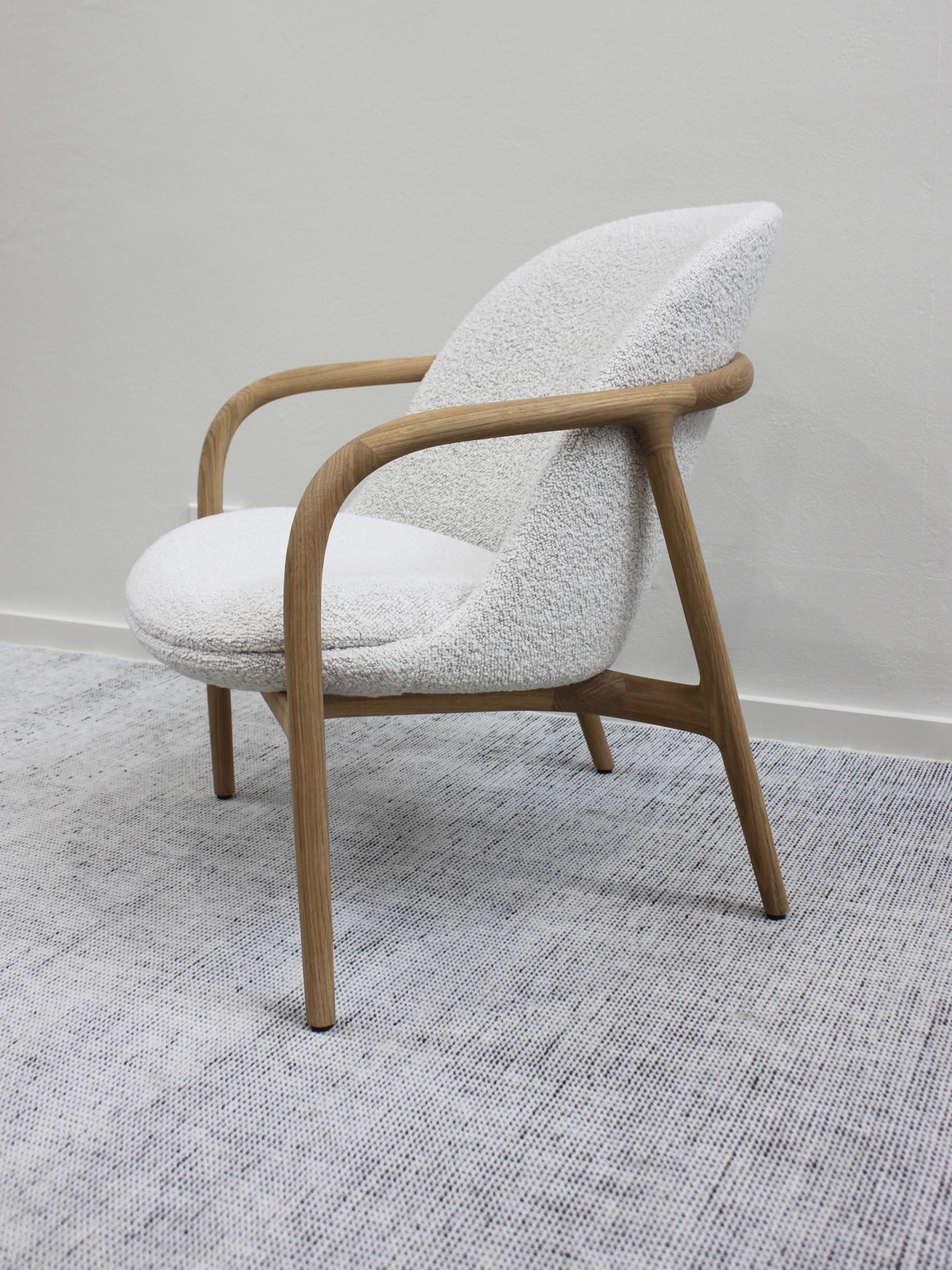SALE - LOUNGE CHAIR // Neva [Trimmed]
