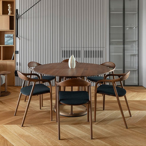 DINING TABLE // Pivot, Round