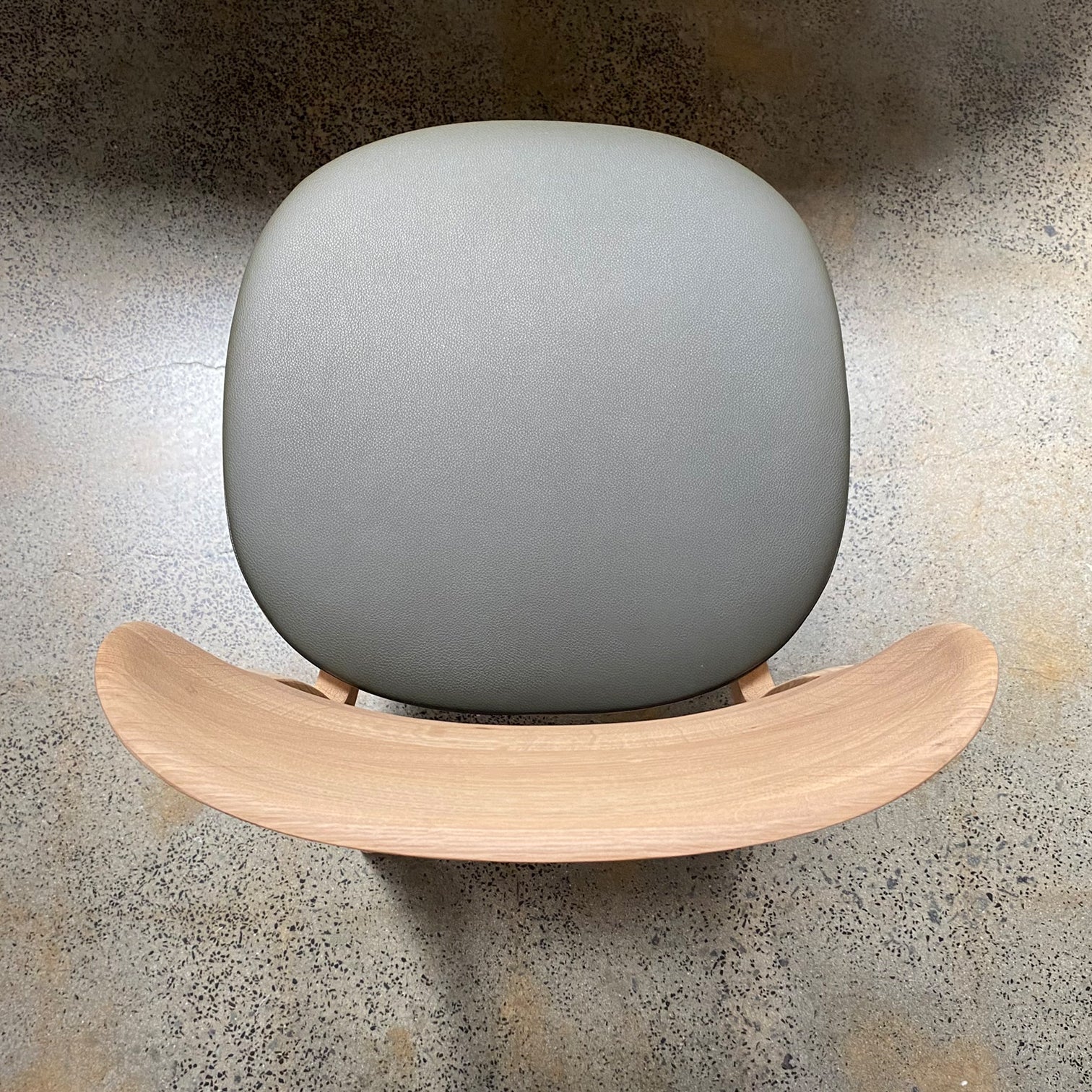 ARTISAN TANKA CHAIR // Oak + Leather [GREEN]