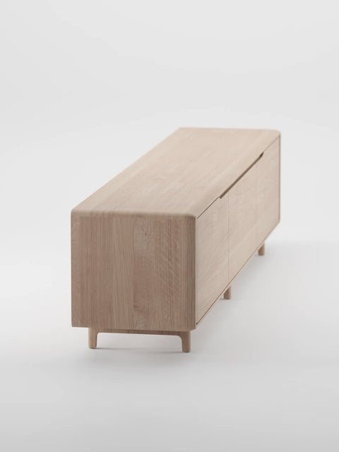 ENTERTAINMENT UNIT // Lowboard Invito