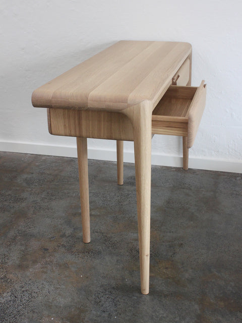 CONSOLE // Latus with drawer