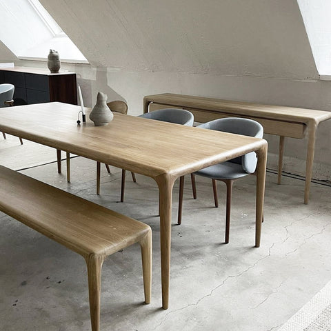 DINING TABLE // Latus