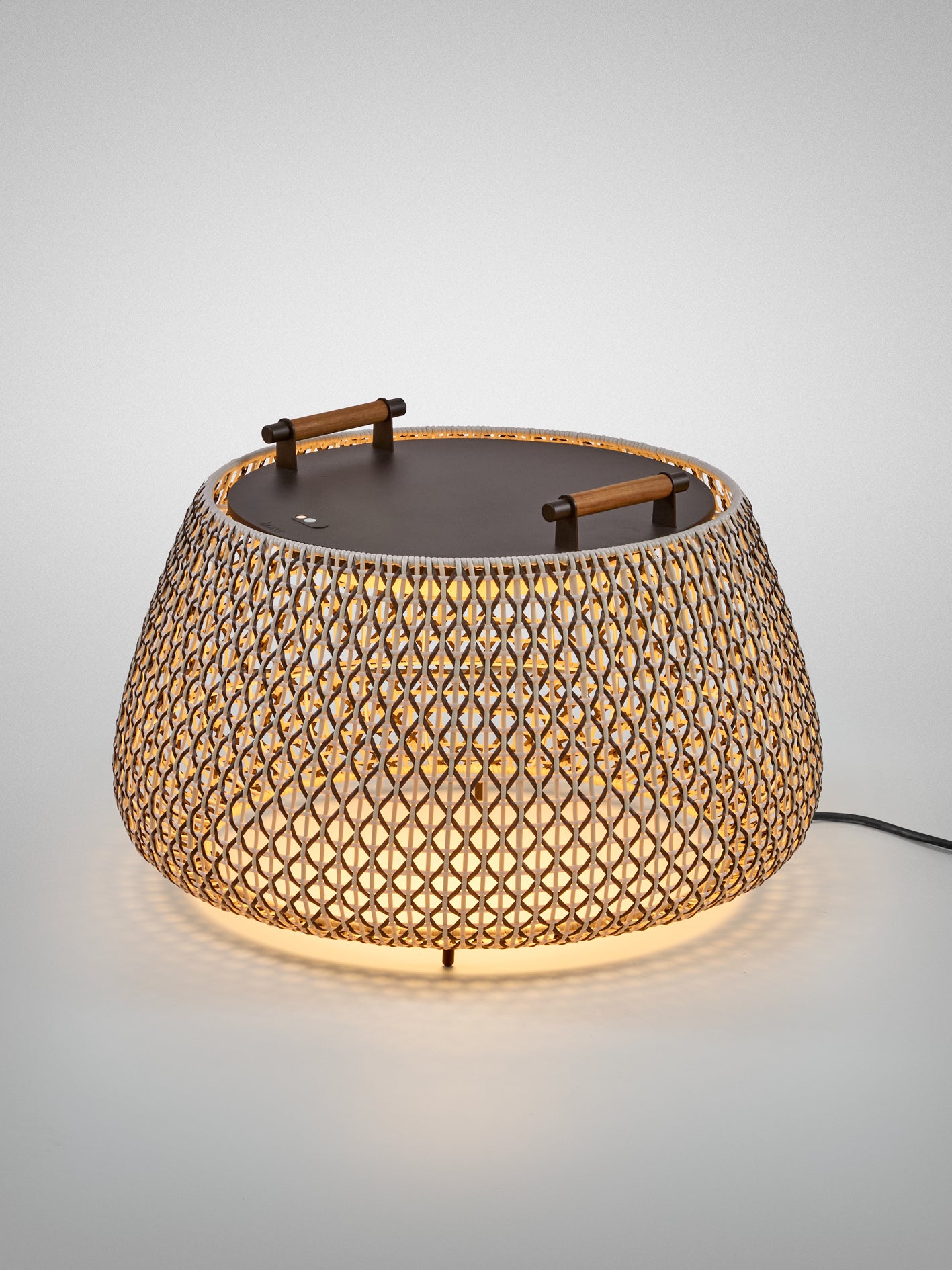 OUTDOOR TABLE LIGHT // Nans, Bag