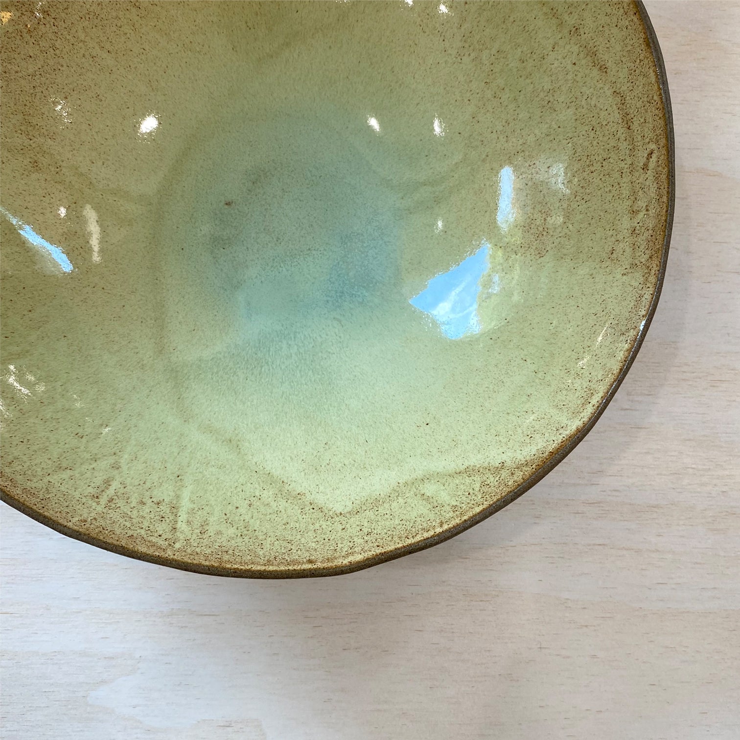 SERVING BOWL // AVOCADO [Grey clay]