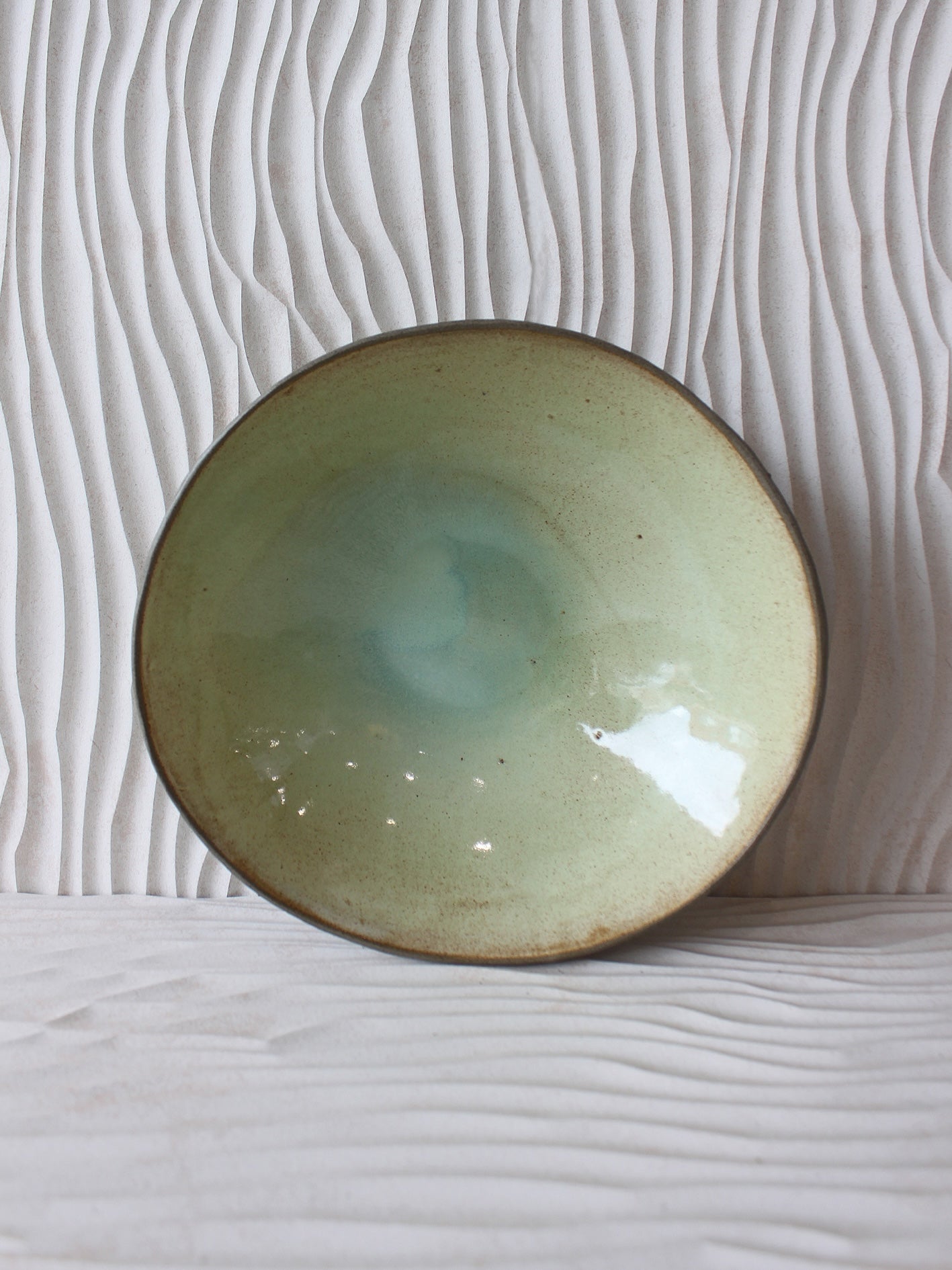 SERVING BOWL // AVOCADO [Grey clay]