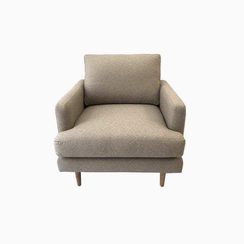 CLEARANCE // Display ARMCHAIR