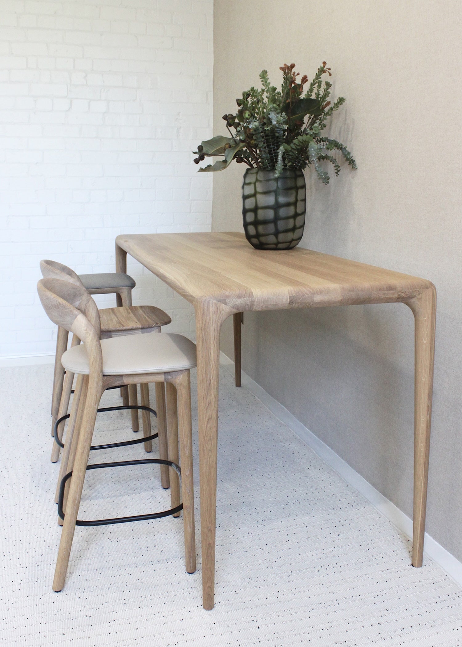 SALE - BREAKFAST BAR // LATUS [Oak]