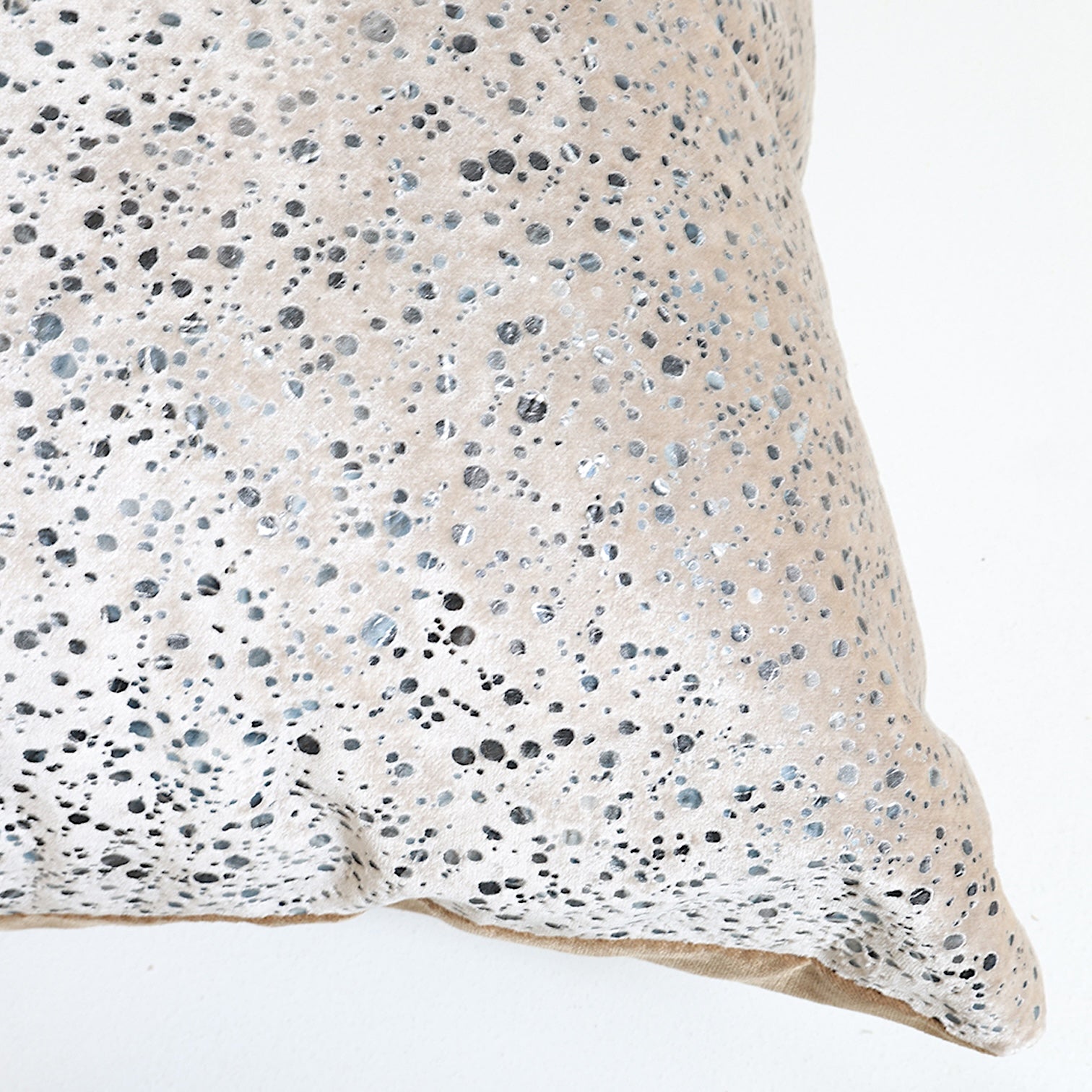 CUSHION // MINERAL [Linen]