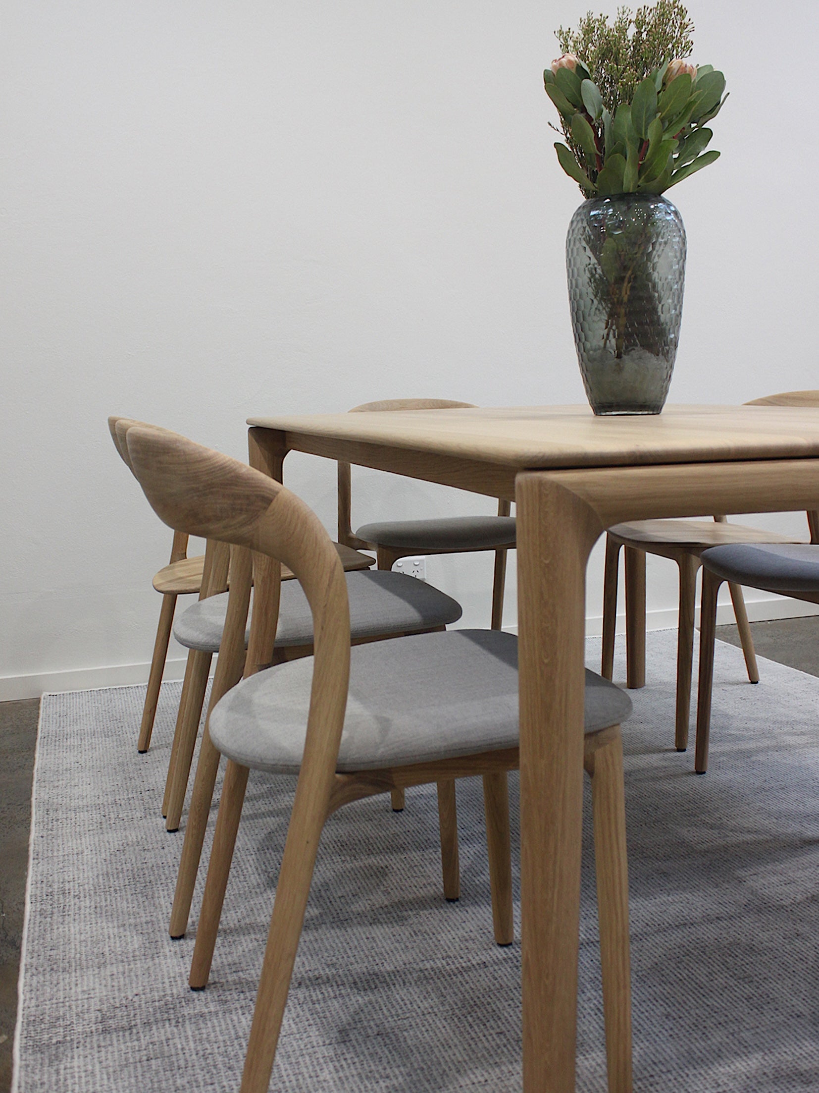 SALE - DINING SUITE // Neva & Neva Light, OAK [8 seats]