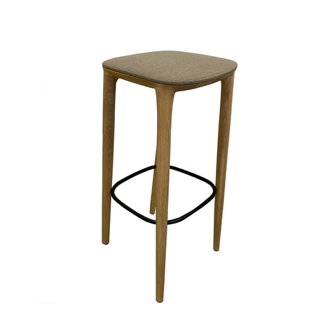 BAR STOOL // Neva