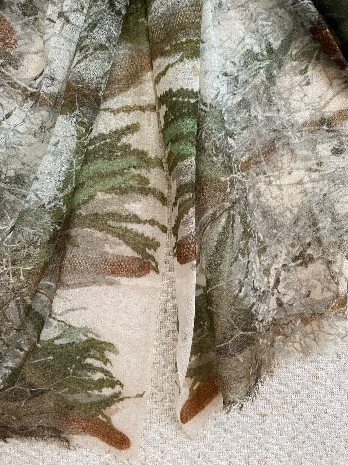 LUXURY SHAWL // 2 Banksias