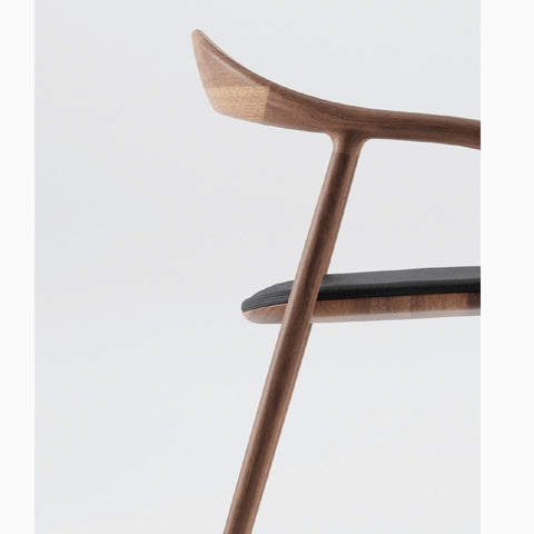 DINING CHAIR // Neva