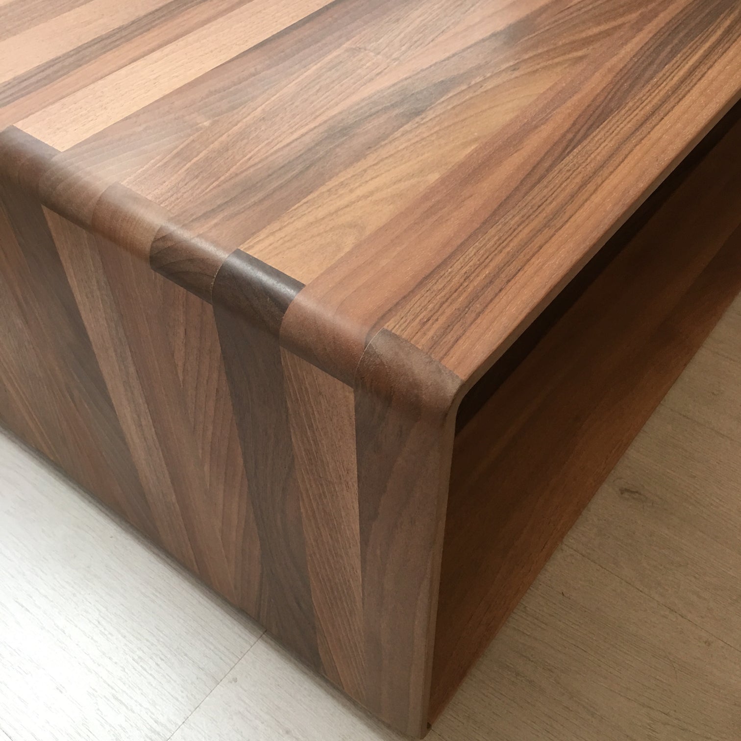 SALE - COFFEE TABLE // INVITO, Cube, Walnut