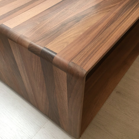 COFFEE TABLE // Invito Cube